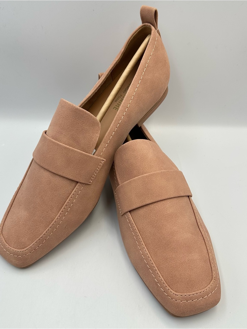 Cushionaire Gramercy Mauve Tan Womens 9M Loafer Flat Slip On Vegan Suede